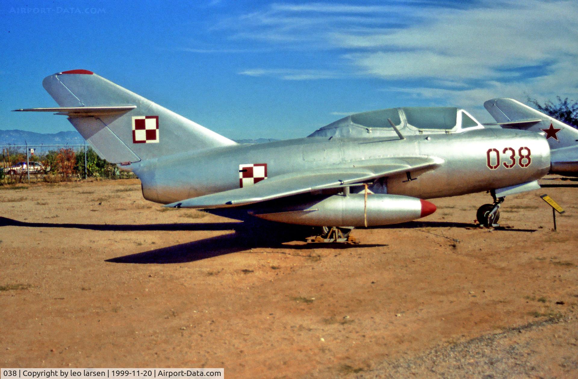 038, Mikoyan-Gurevich MiG-15UTI C/N 1A06038, Pima Air Museum 20.11.99