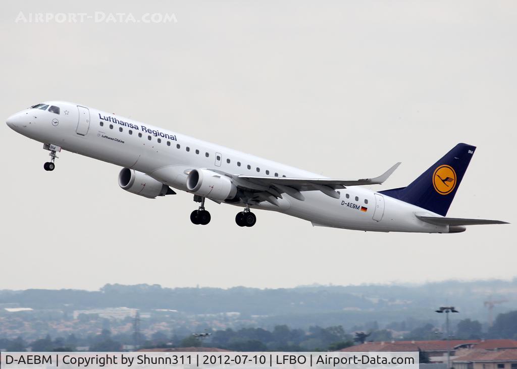D-AEBM, 2012 Embraer 195LR (ERJ-190-200LR) C/N 19000523, Taking off from rwy 32L