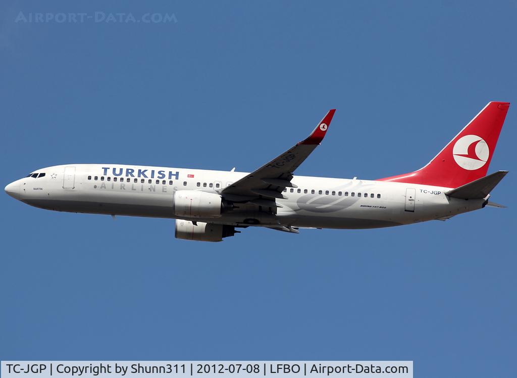 TC-JGP, 2006 Boeing 737-8F2 C/N 34414, Taking off from rwy 32R
