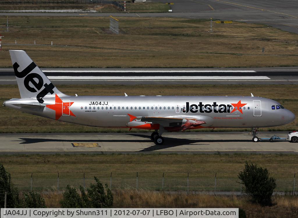JA04JJ, 2012 Airbus A320-232 C/N 5245, Freshly painted without engine... To be re-rgd as F-WWBY for test flight...