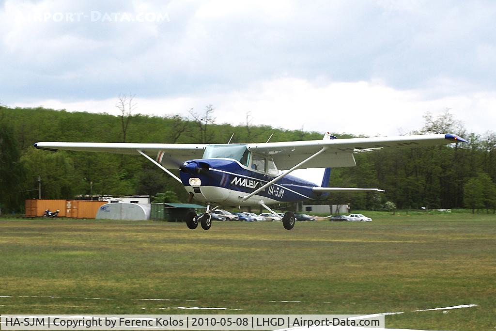HA-SJM, Cessna 172M C/N 17261908, Gödöllö