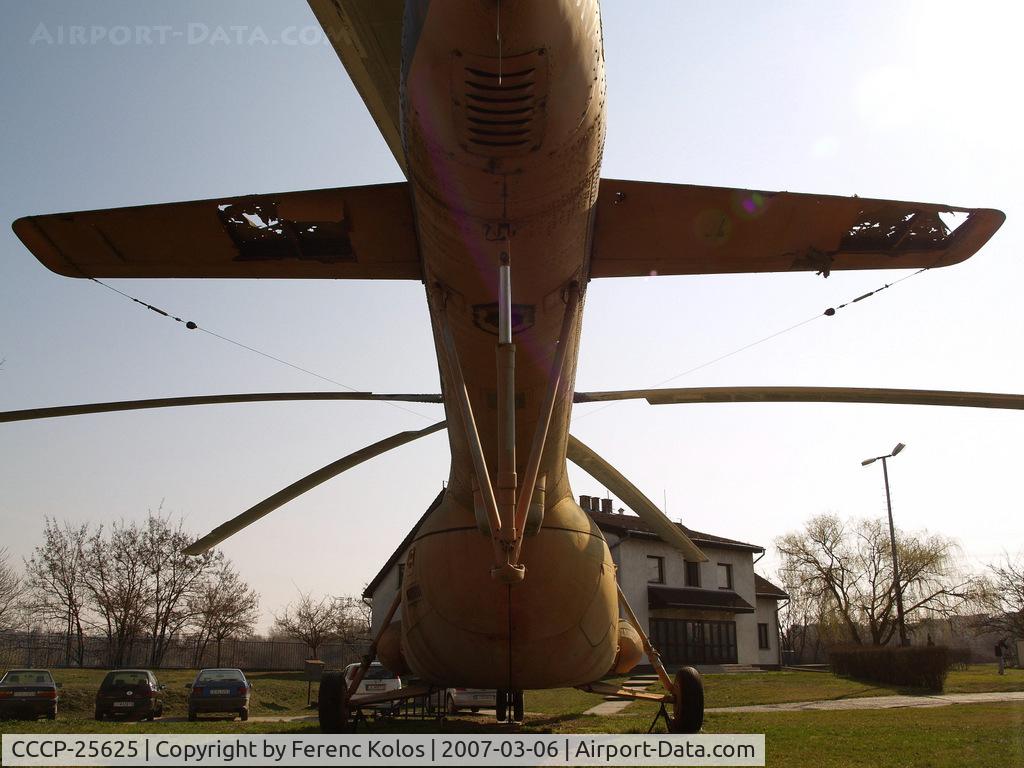 CCCP-25625, Mil Mi-8T Hip C/N 9775212, Csepel