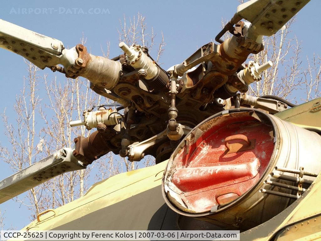 CCCP-25625, Mil Mi-8T Hip C/N 9775212, Csepel