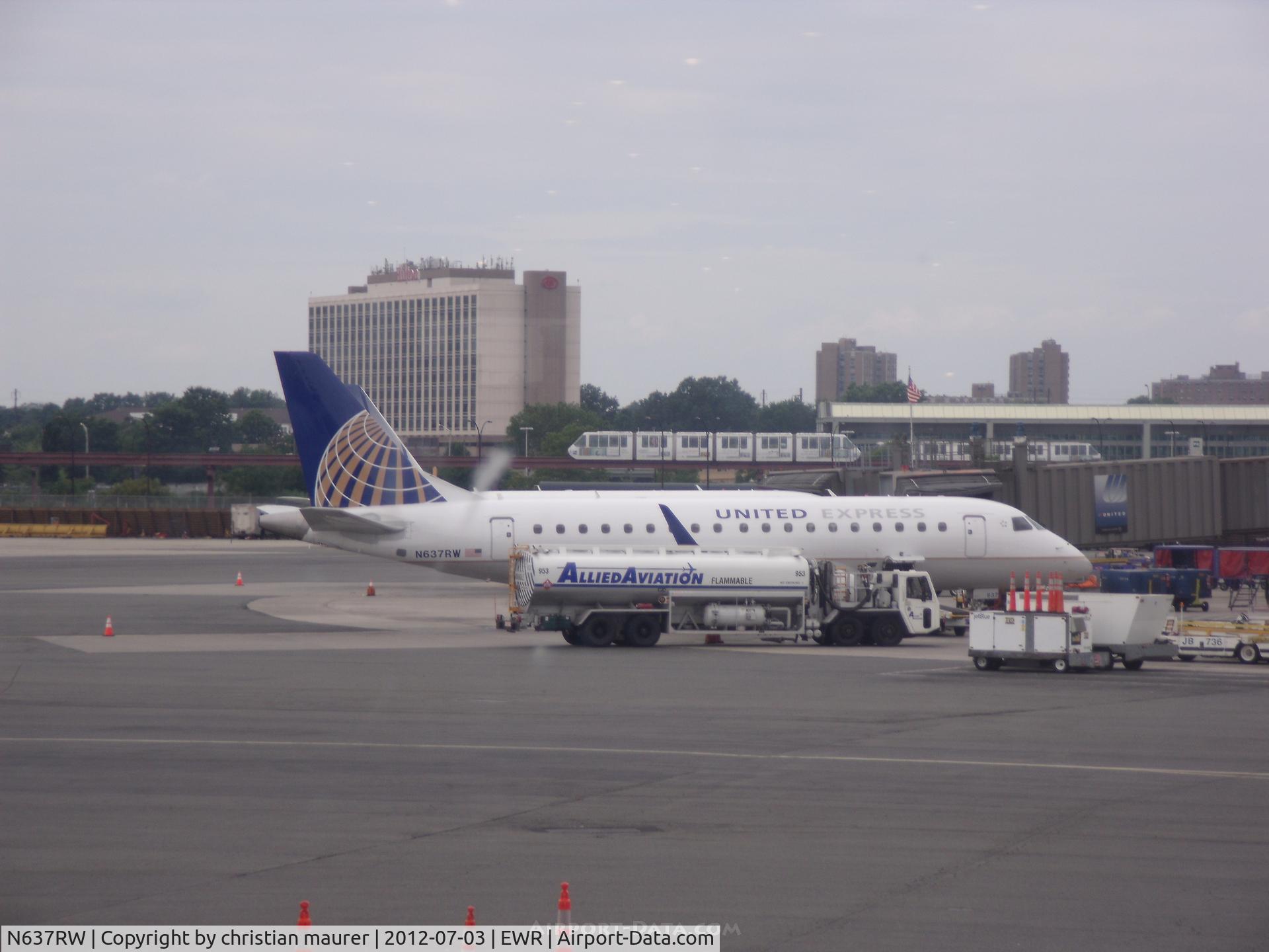 N637RW, 2004 Embraer 170SE (ERJ-170-100SE) C/N 17000051, erj-170