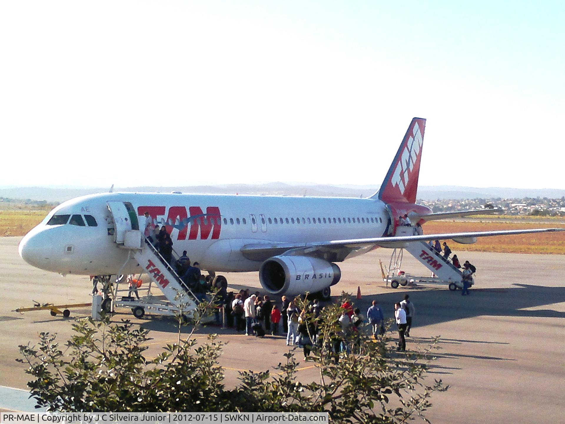 PR-MAE, 2002 Airbus A320-232 C/N 1804, TAM At SBCN (Ex SWKN)