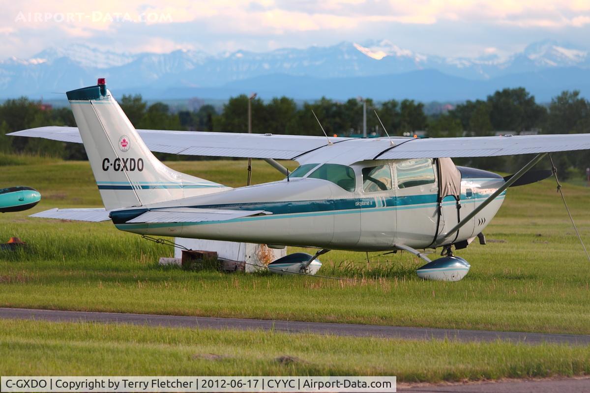 C-GXDO, 1962 Cessna 182E Skylane C/N 18253855, at Calgary