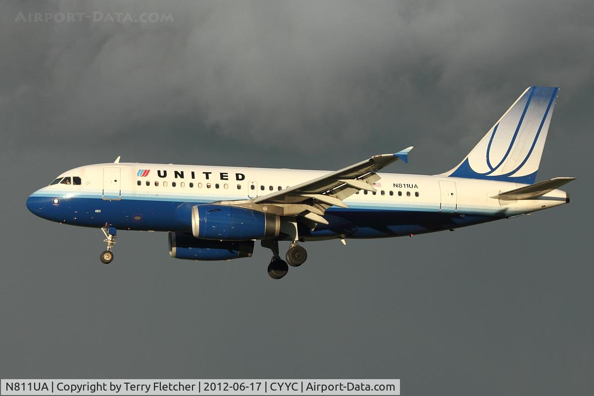N811UA, 1998 Airbus A319-131 C/N 847, at Calgary