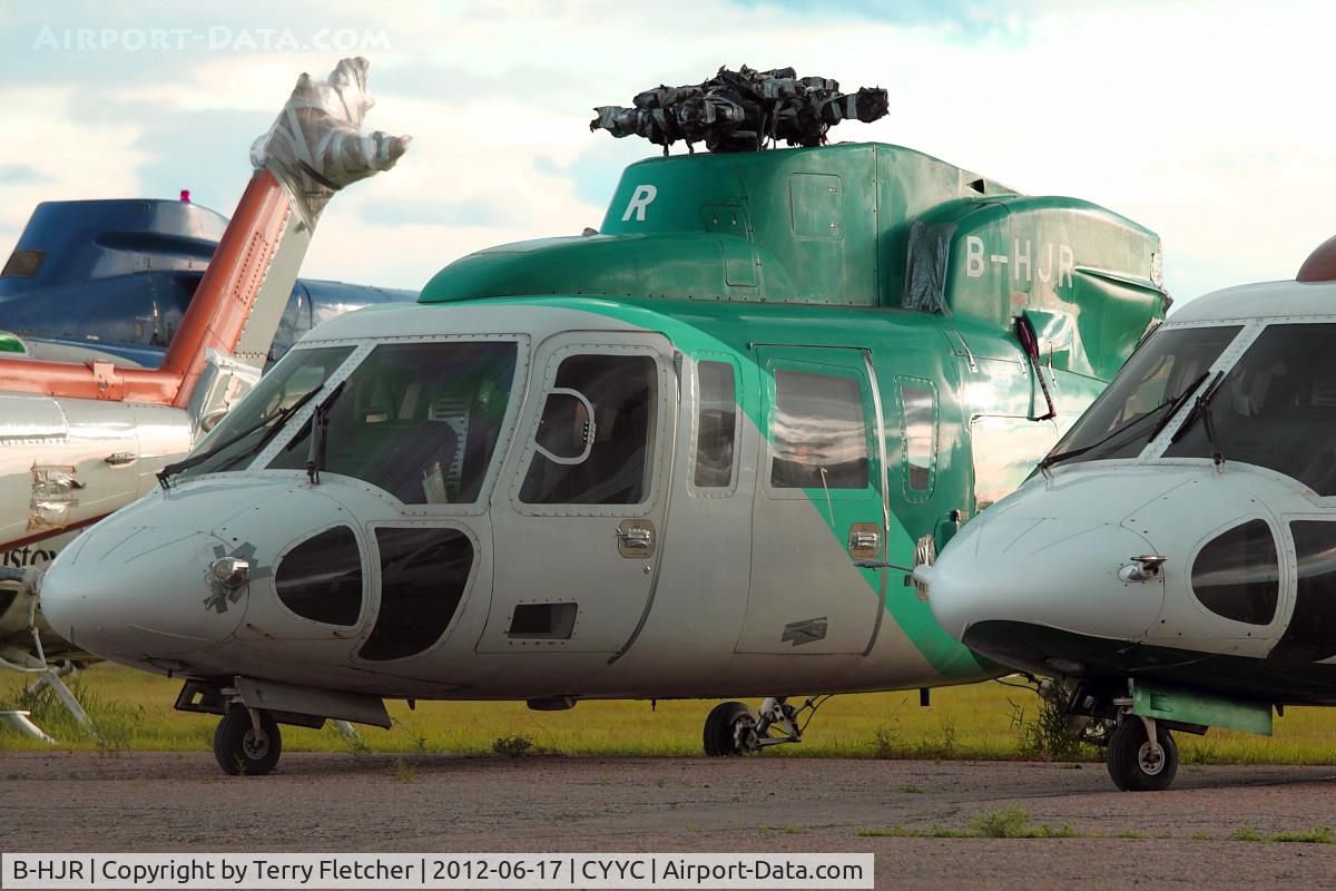 B-HJR, 1998 Sikorsky S-76C+ C/N 760497, ex Hong Kong Helicopter with Eagle Helicopters at Calgary