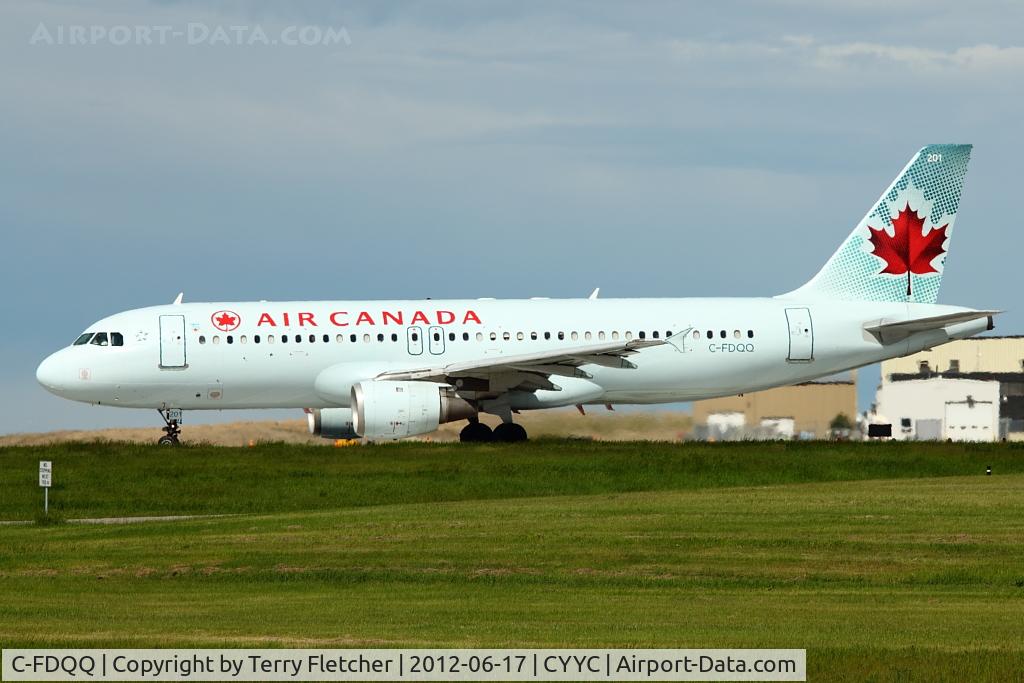 C-FDQQ, 1990 Airbus A320-211 C/N 059, at Calgary