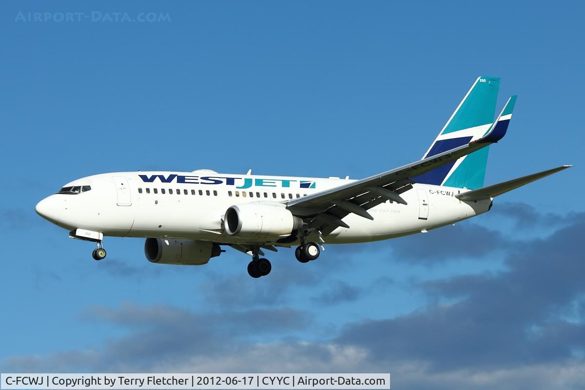 C-FCWJ, 2008 Boeing 737-7CT C/N 35086, at Calgary