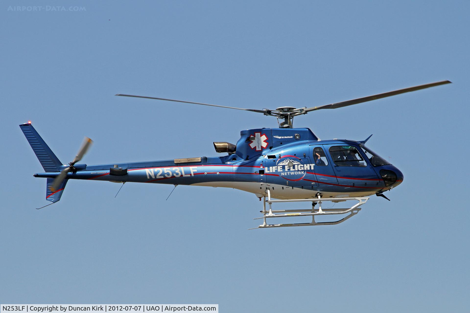 N253LF, Aerospatiale AS-350B-3 Ecureuil C/N 7158, On finals to Aurora on a medivac flight