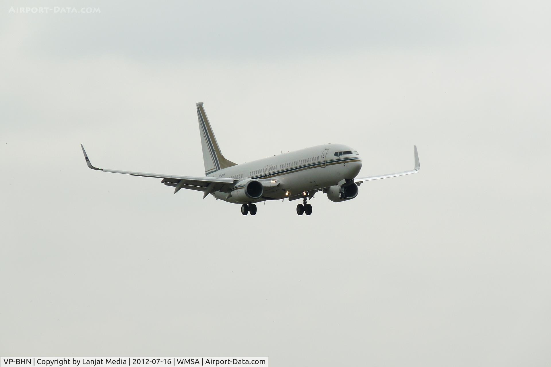 VP-BHN, 2001 Boeing 737-8AN BBJ C/N 32438, Arrival