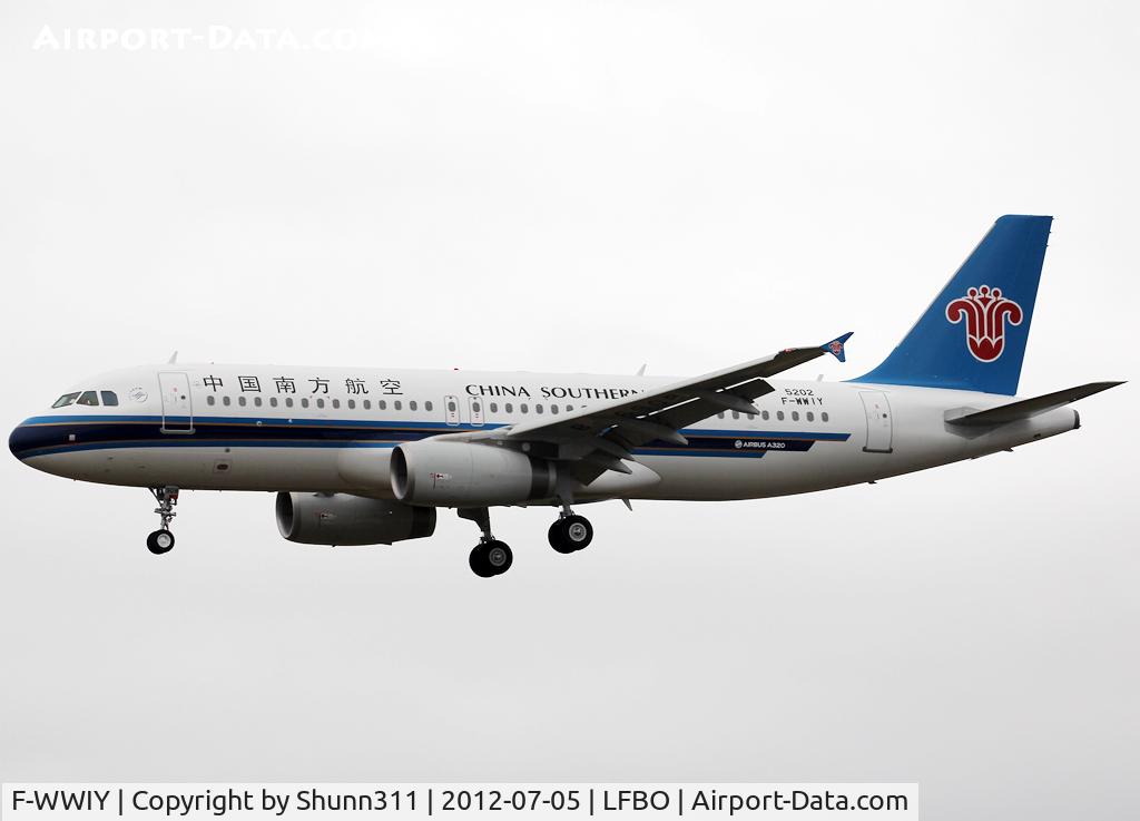 F-WWIY, 2012 Airbus A320-232 C/N 5202, C/n 5202 - To be B-6908