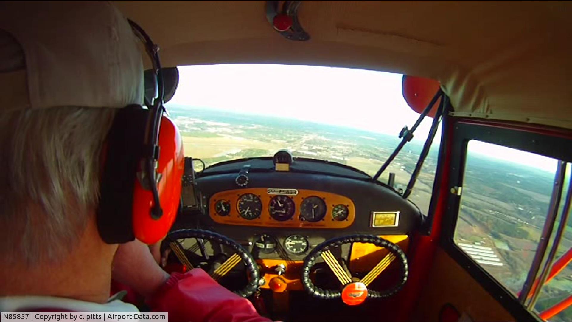 N85857, 1946 Aeronca 11AC Chief C/N 11AC-280, cabin view 85857