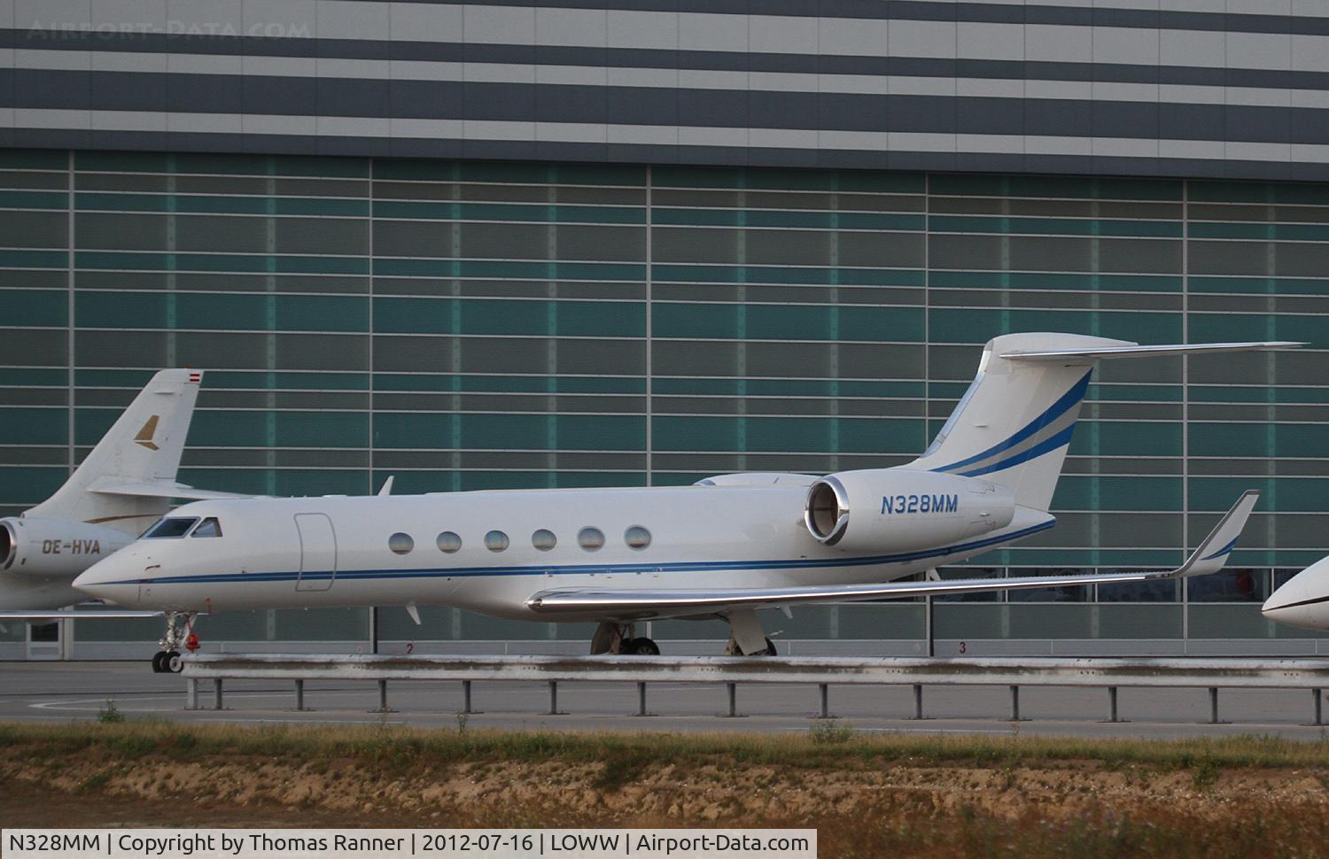 N328MM, 2001 Gulfstream Aerospace G-V C/N 636, Gulfstream V