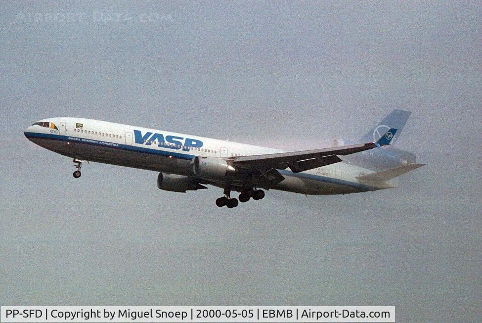 PP-SFD, 1996 McDonnell Douglas MD-11F C/N 48769, VASP - Brazilian Airlines