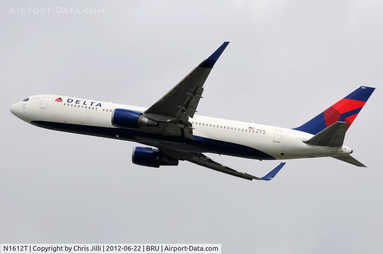 N1612T, 2001 Boeing 767-332 C/N 30575, Delta Air Lines