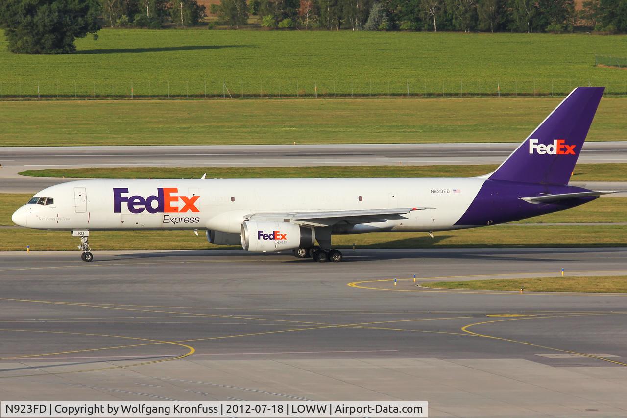 N923FD, 1992 Boeing 757-204 C/N 26266, FedEx