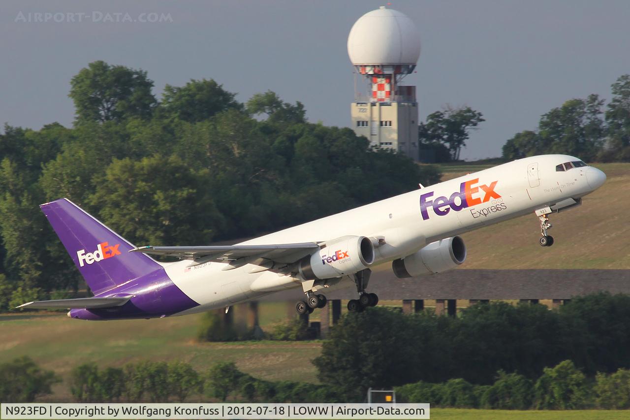 N923FD, 1992 Boeing 757-204 C/N 26266, FedEx