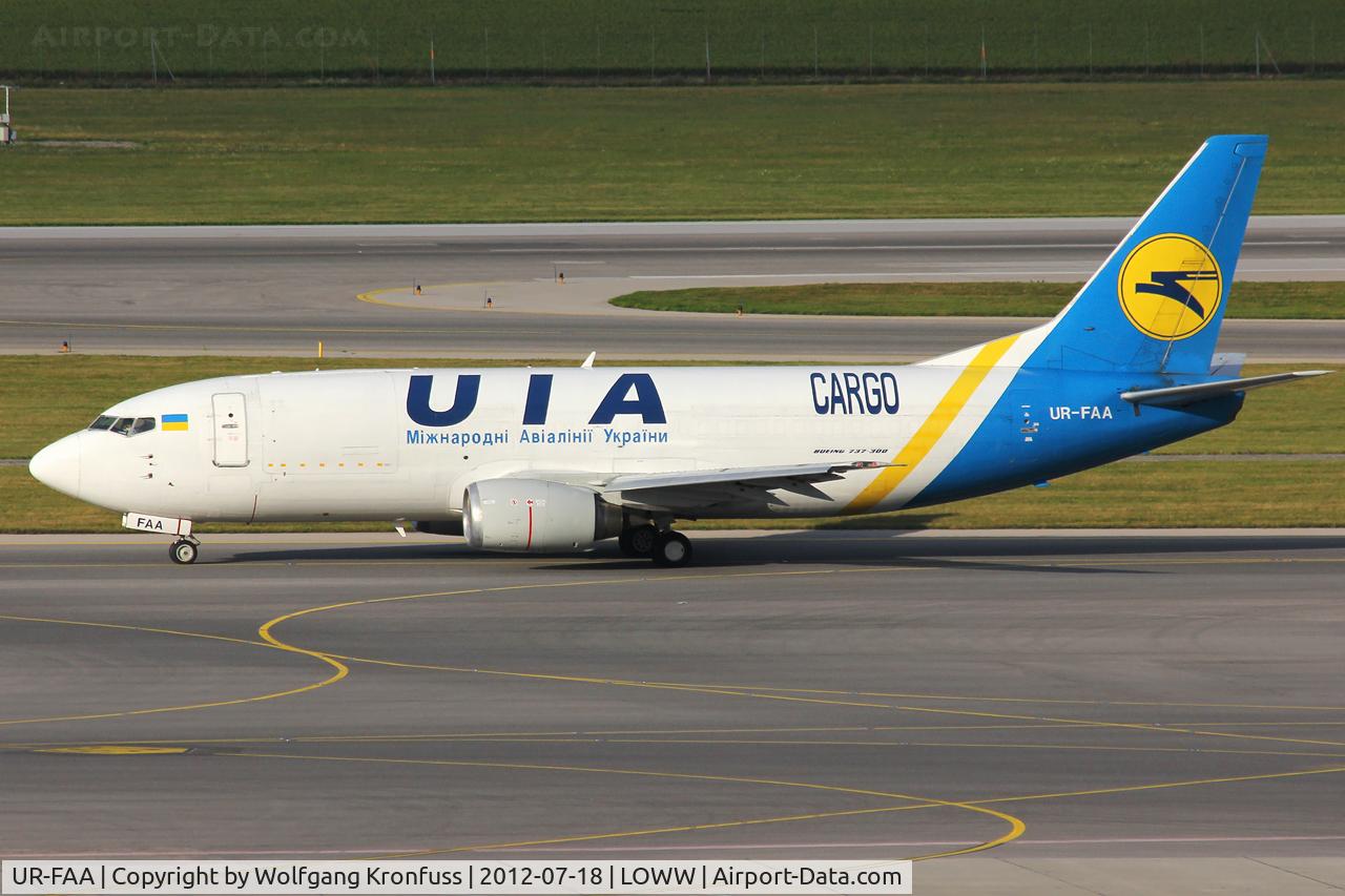 UR-FAA, 1989 Boeing 737-3Y0(F) C/N 24462, UIA Cargo