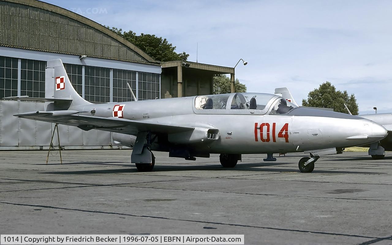 1014, PZL-Mielec TS-11 Iskra C/N 1H-1014, static display
