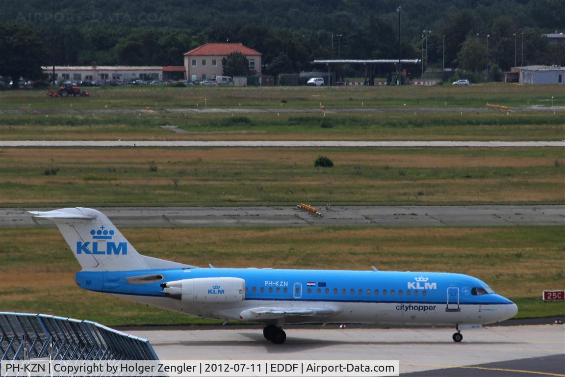 PH-KZN, 1995 Fokker 70 (F-28-0070) C/N 11553, Taxiing for take-off to AMS....