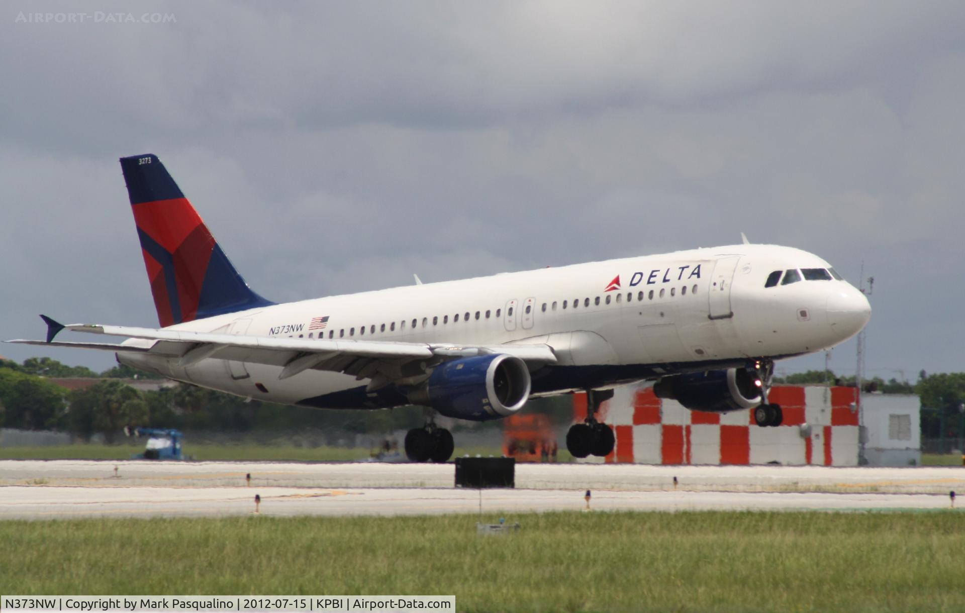 N373NW, 2001 Airbus A320-212 C/N 1641, Airbus A320