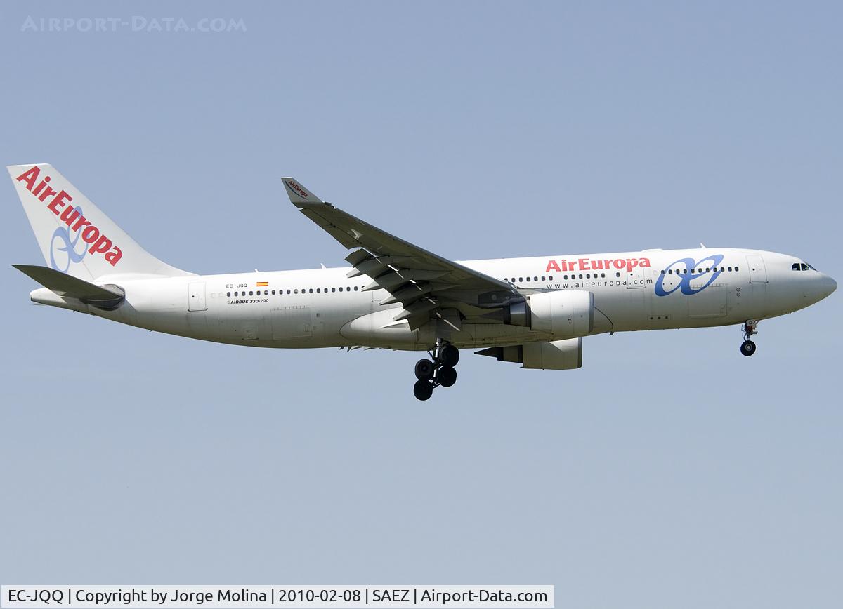 EC-JQQ, 2006 Airbus A330-202 C/N 749, On final to RWY 29.