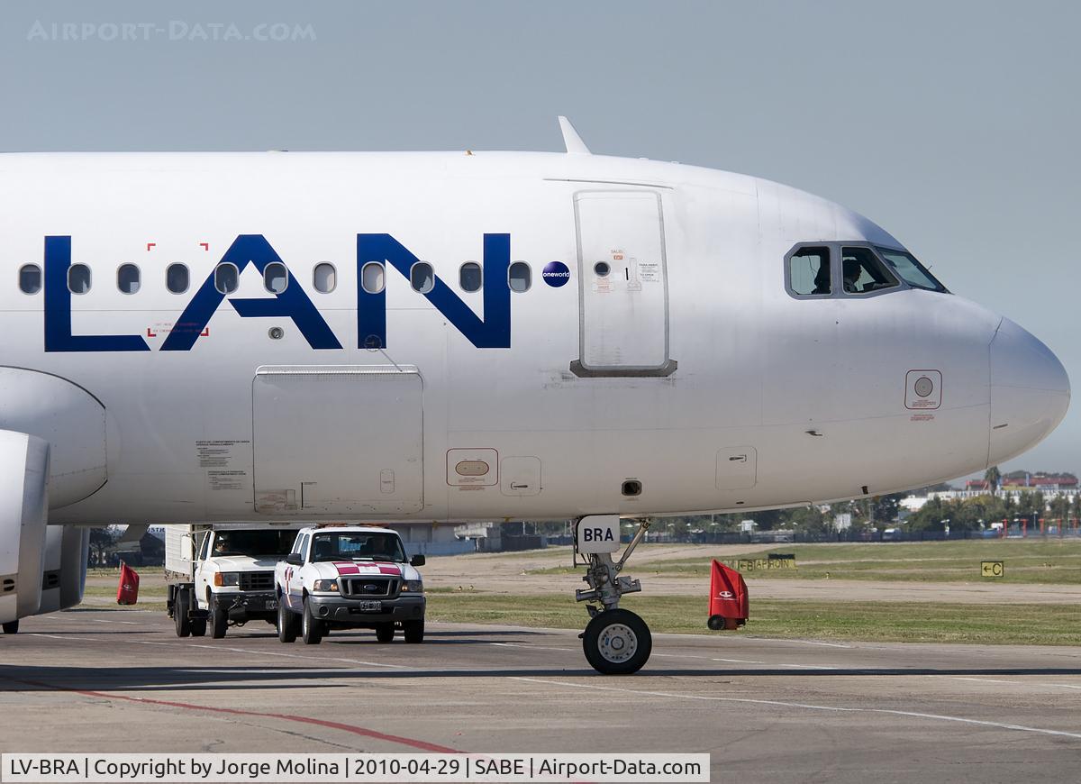 LV-BRA, 2000 Airbus A320-233 C/N 1304, Taxi to RWY 31.