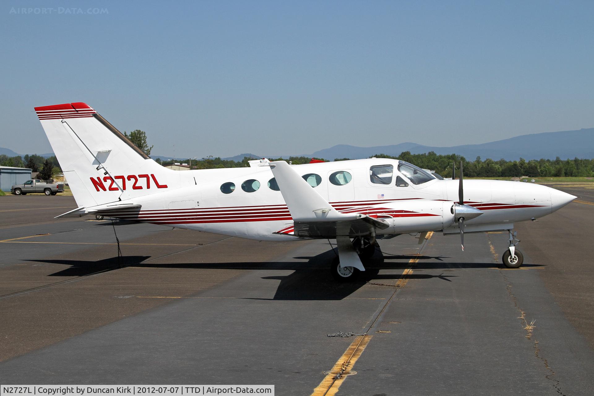 N2727L, 1980 Cessna 414A Chancellor C/N 414A0602, Looking sharp with the winglets
