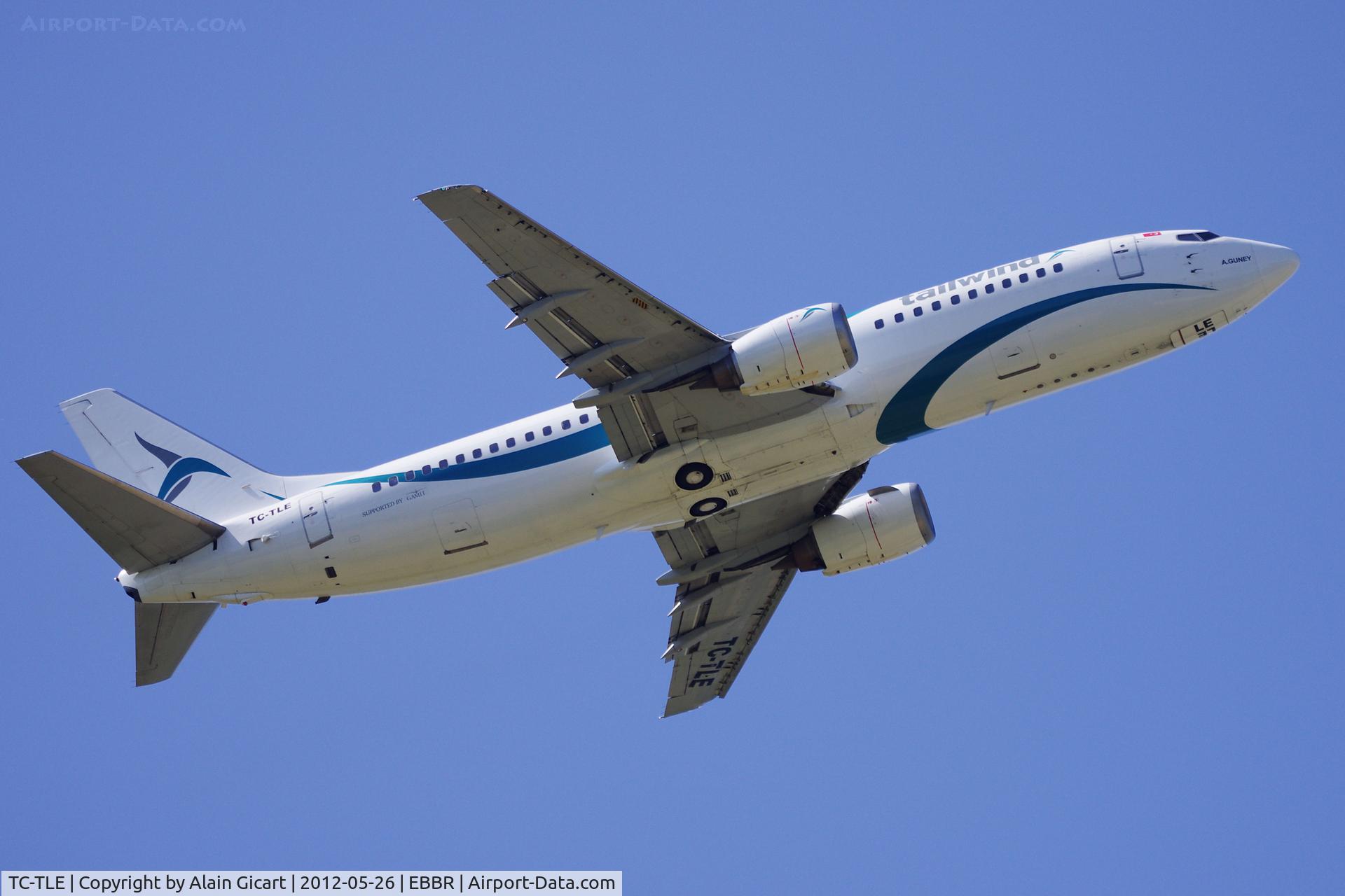 TC-TLE, 1997 Boeing 737-4Q8 C/N 27628, Take off