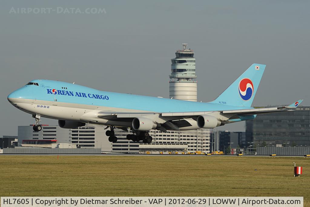 HL7605, 2006 Boeing 747-4B5ERF C/N 35526, Korean Air Boeing 747-400