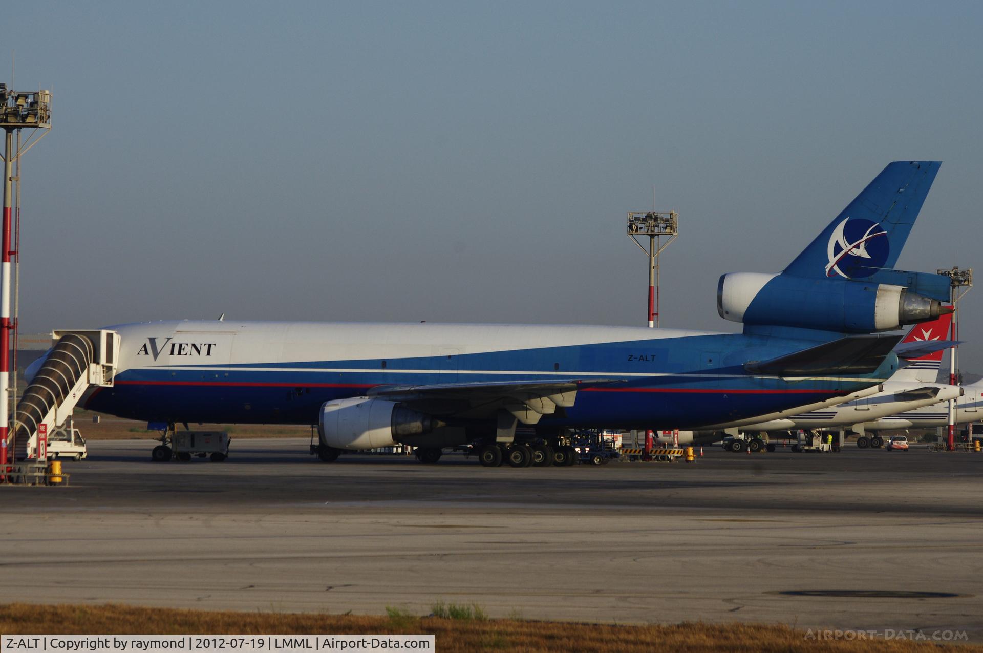 Z-ALT, 1979 McDonnell Douglas DC-10-30 C/N 47818, DC10 Z-ALT Avient Aviation in the first rays of the morning.