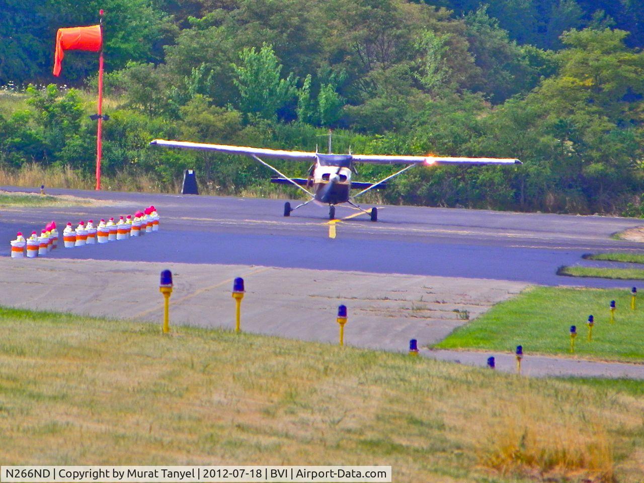 N266ND, 2000 Piper PA-28-161 C/N 2842066, Taxiing at BVI