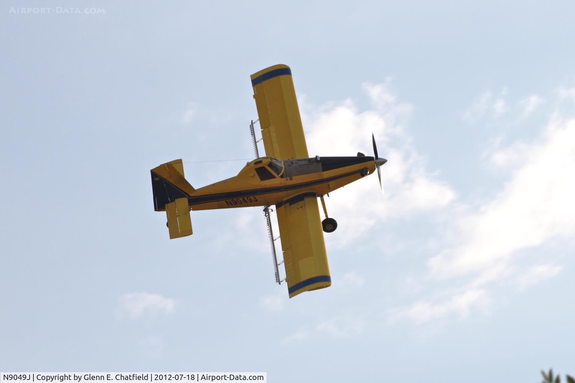 N9049J, 1999 Air Tractor Inc AT-602 C/N 602-0550, Over my house in North Liberty, IA