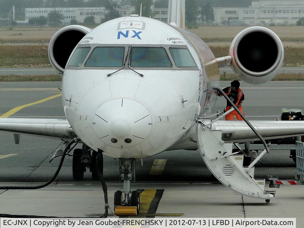 EC-JNX, 2006 Bombardier CRJ-200ER (CL-600-2B19) C/N 8058, IB from Madrid