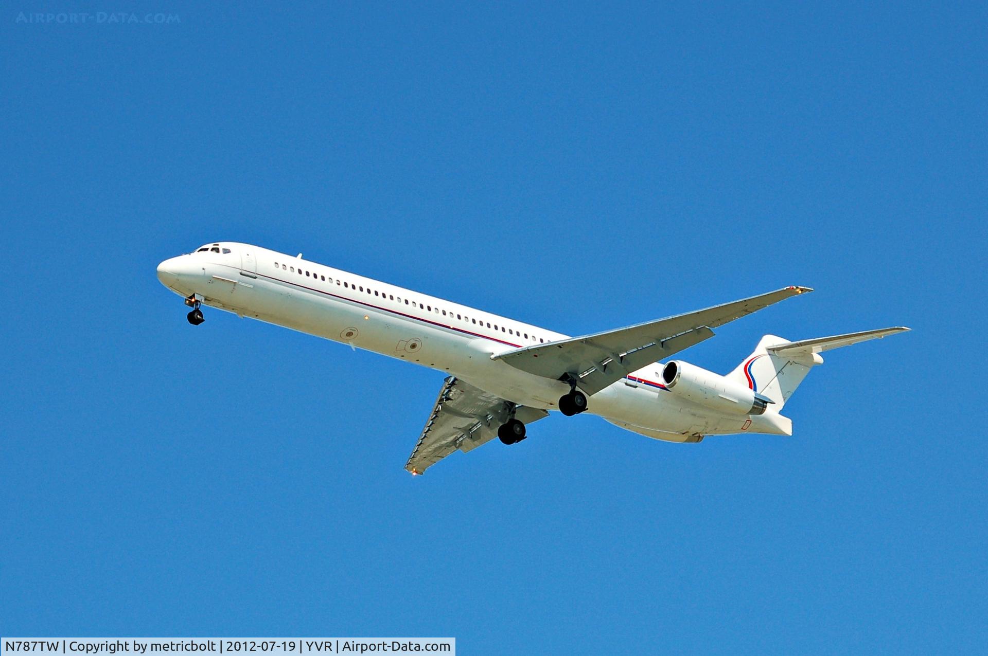 N787TW, 1991 McDonnell Douglas MD-83 (DC-9-83) C/N 49945, Landing at YVR