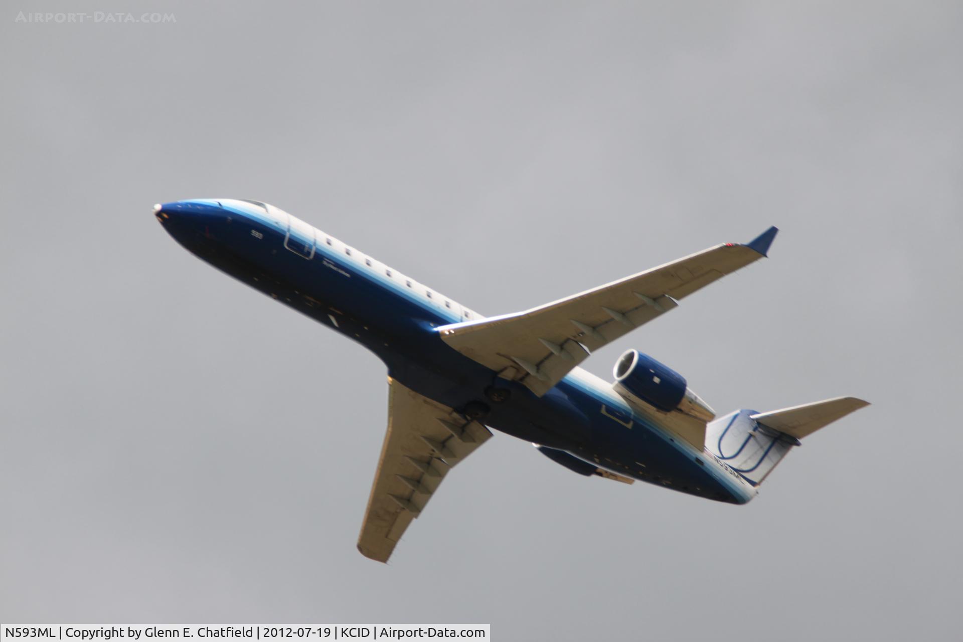 N593ML, 2001 Bombardier CRJ-200ER (CL-600-2B19) C/N 7465, Departing  Runway 27