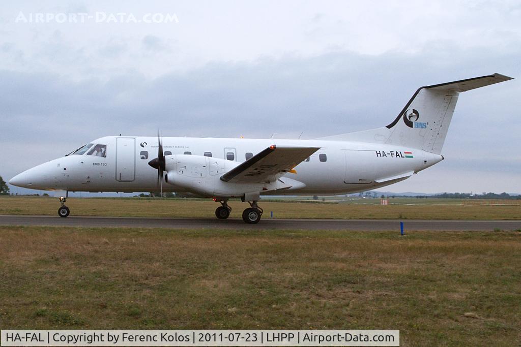 HA-FAL, 1990 Embraer EMB-120 Brasilia C/N 120176, Pogány