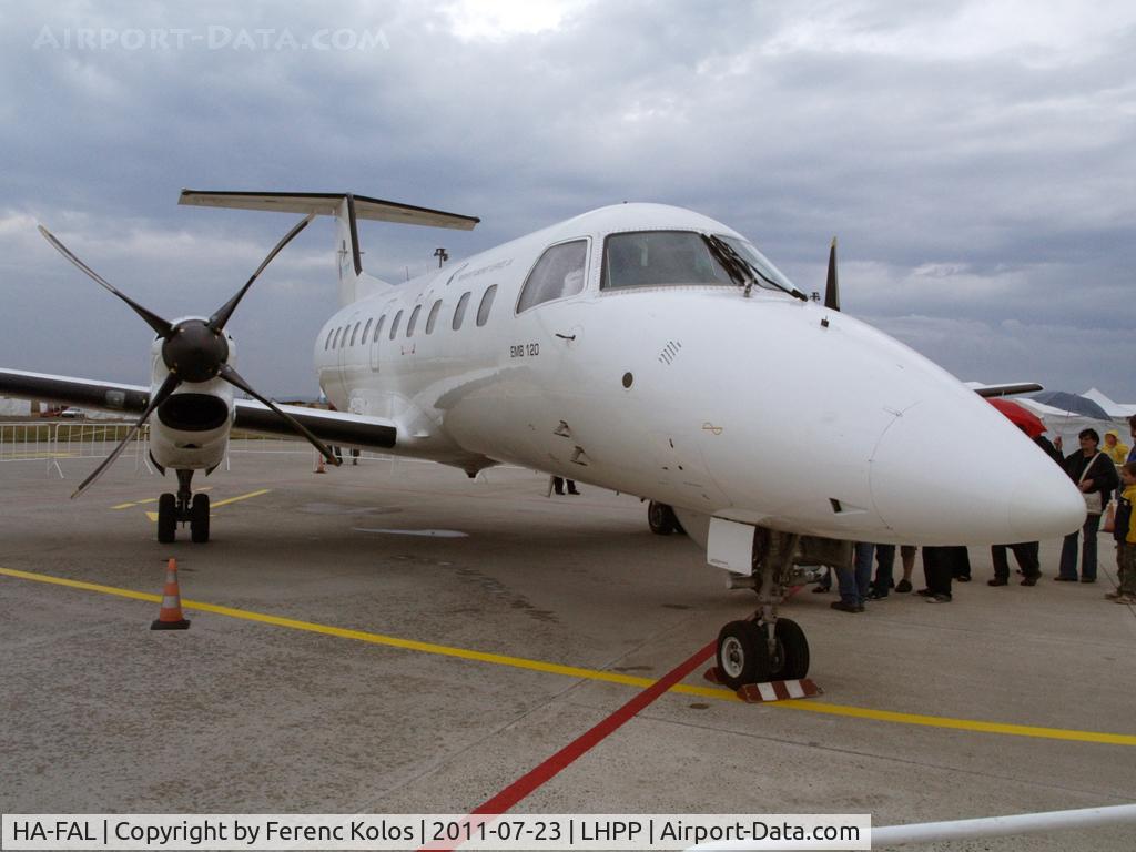 HA-FAL, 1990 Embraer EMB-120 Brasilia C/N 120176, Pogány