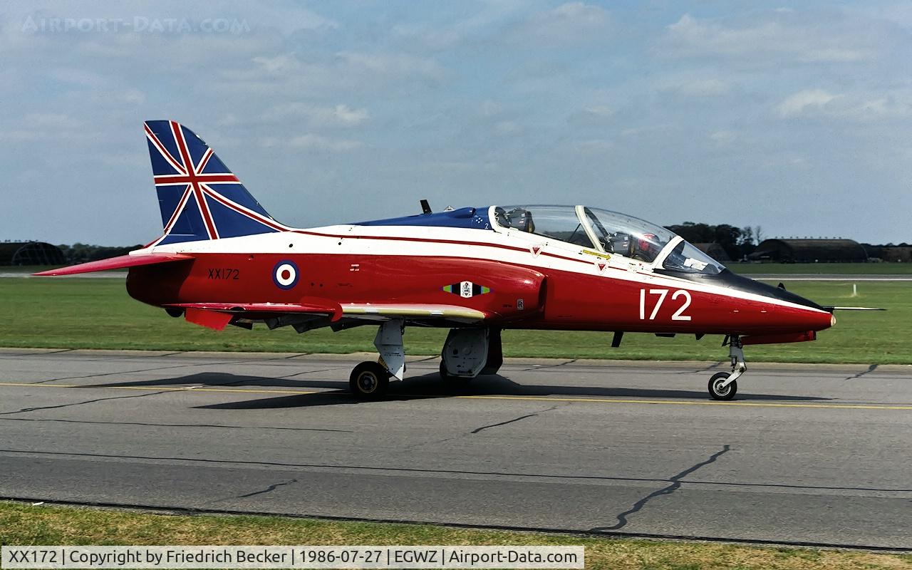 XX172, 1977 Hawker Siddeley Hawk T.1 C/N 019/312019, taxying back to the flightline