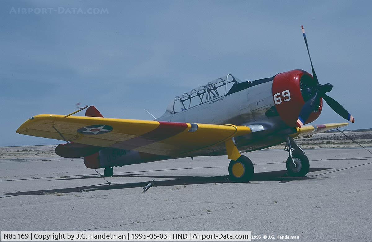 N85169, 1944 North American SNJ-5 Texan C/N 84981, at Skyharbor NV
