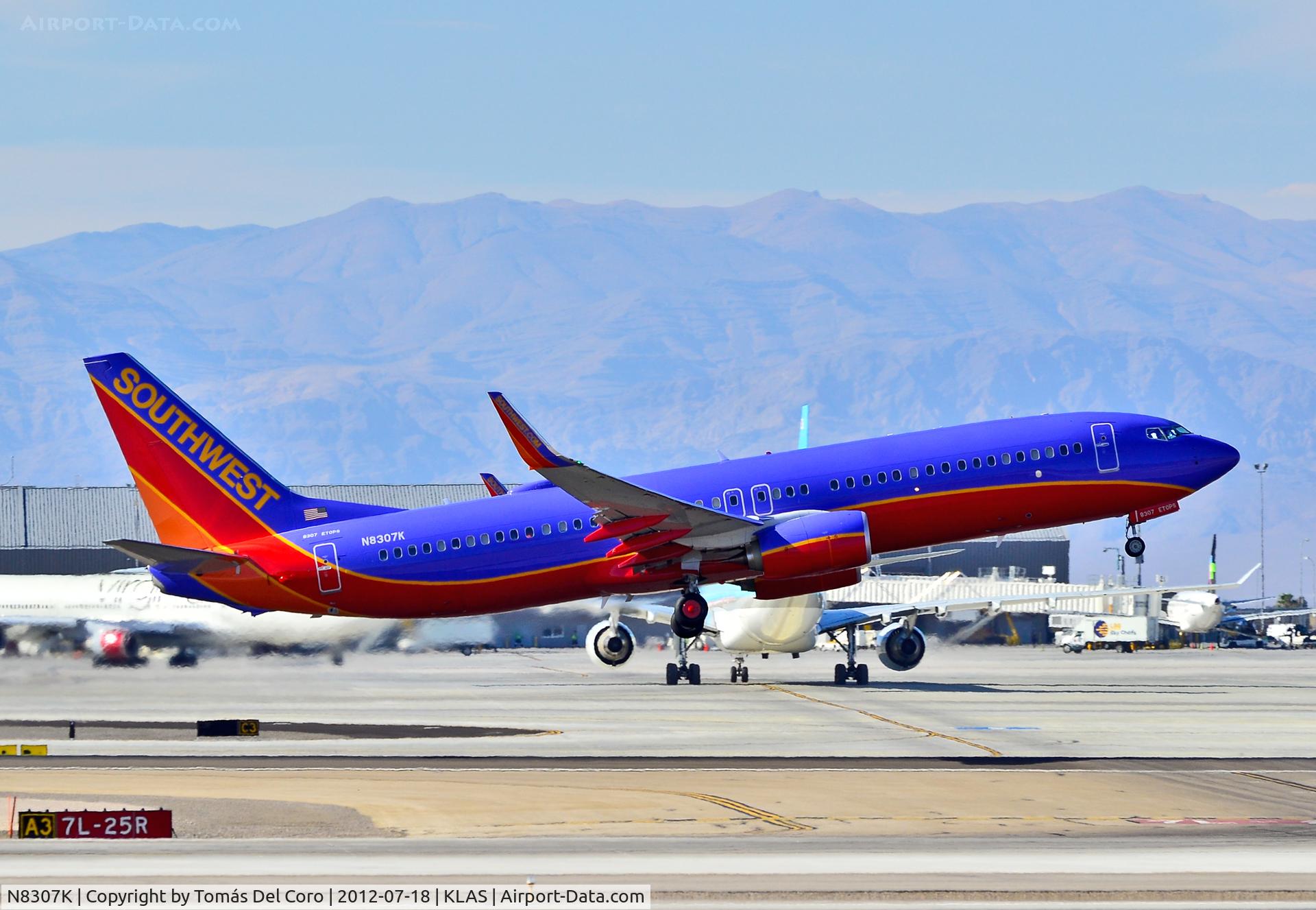 N8307K, 2012 Boeing 737-8H4 C/N 36987, N8307K Southwest Airlines Boeing 737-8H4 C/N 36987

Las Vegas - McCarran International (LAS / KLAS)
USA - Nevada, July 18, 2012
Photo: Tomás Del Coro