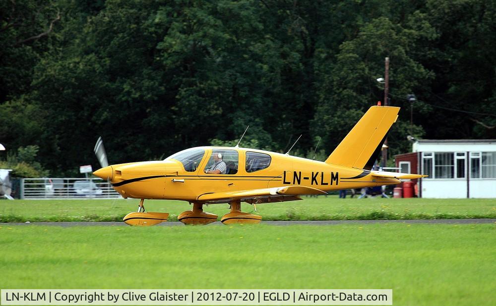 LN-KLM, Socata TB-9 Tampico C/N 303, Departing Denham