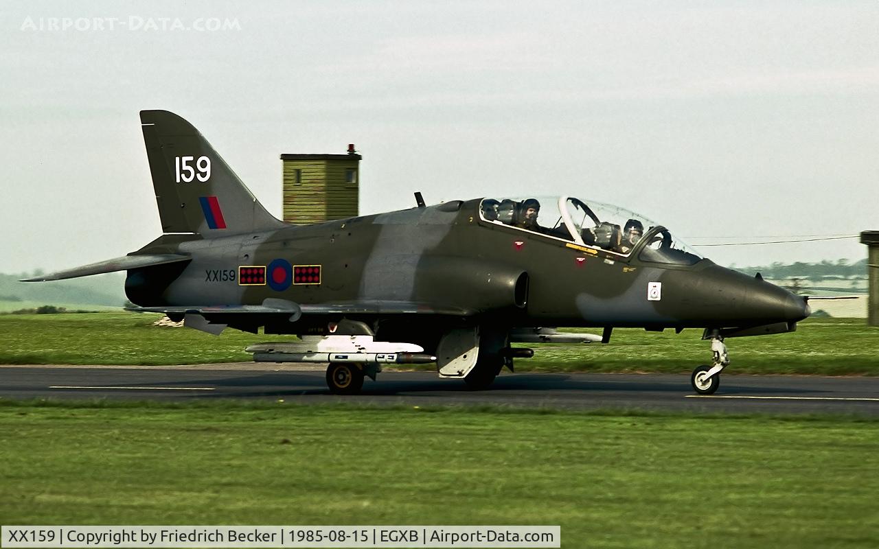 XX159, 1979 Hawker Siddeley Hawk T.1A C/N 005/312005, taxying to the active