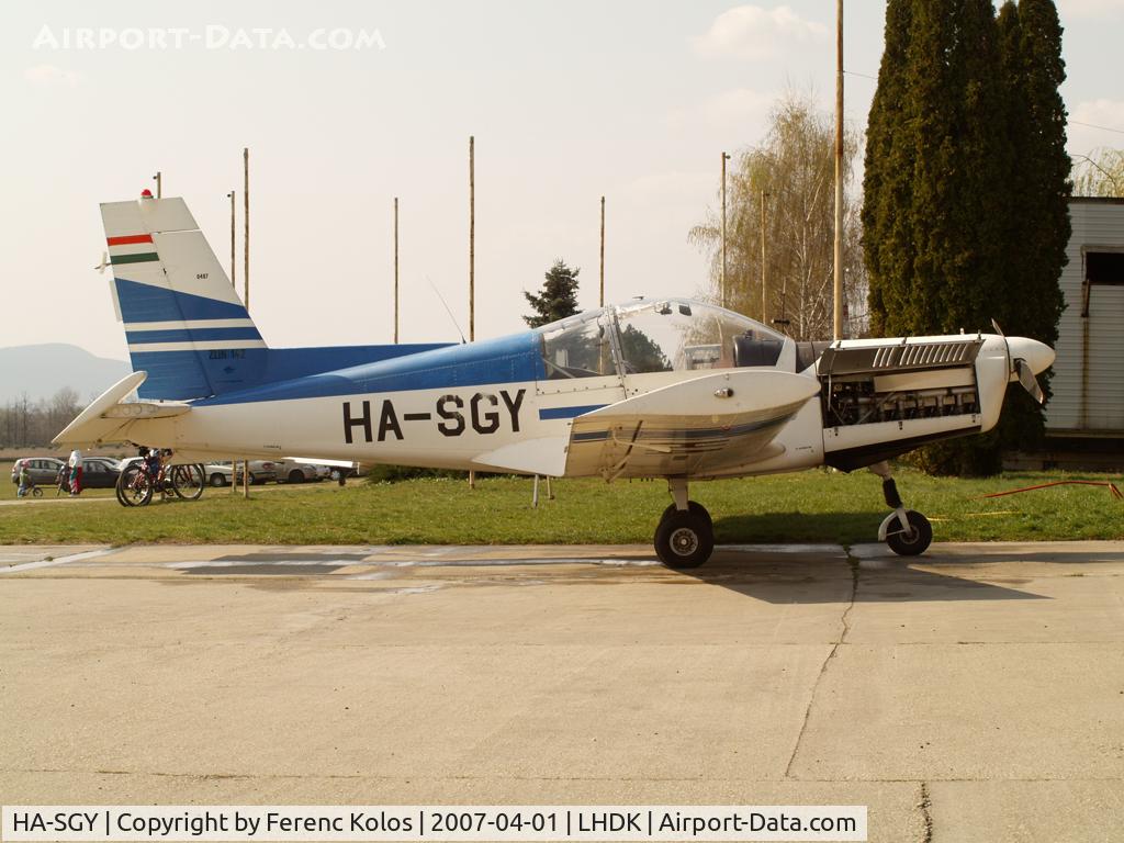 HA-SGY, 1989 Zlin Z-142 C/N 0487, Dunakeszi