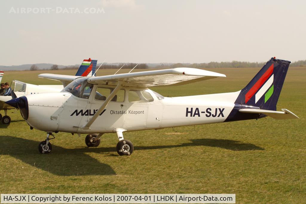 HA-SJX, 1978 Cessna 172N C/N 17270653, Dunakeszi