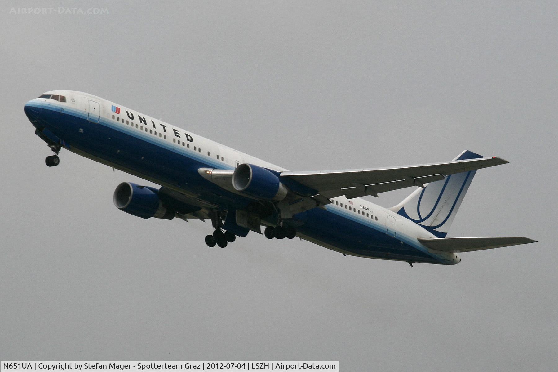 N651UA, 1992 Boeing 767-322 C/N 25389, United B.767-300 @ZRH