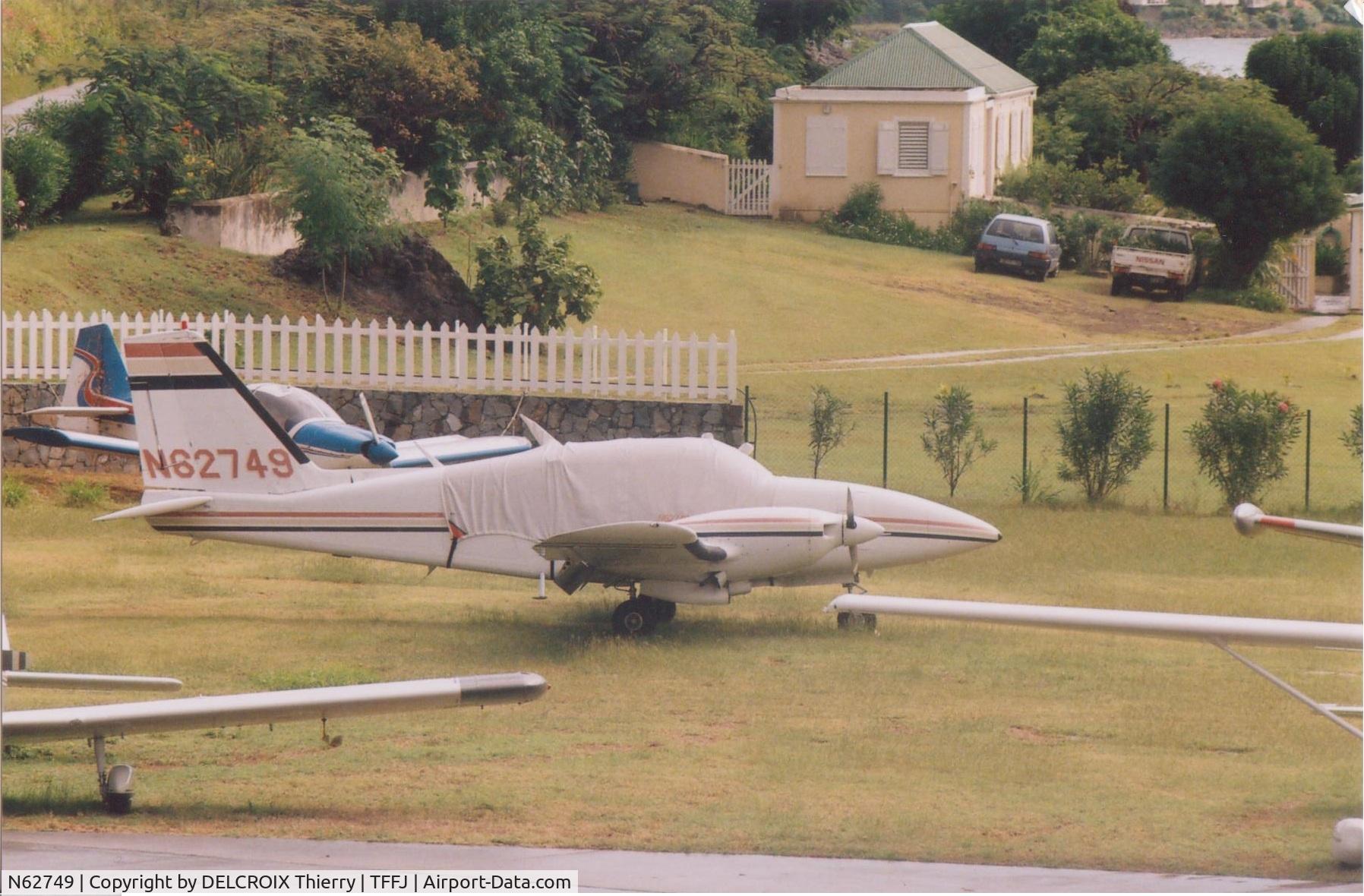 N62749, 1976 Piper PA-23-250 C/N 27-7654198, PIPER PA 23-250 AZTEC F