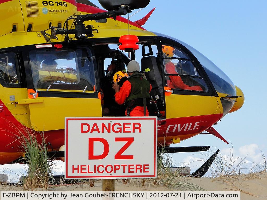 F-ZBPM, Eurocopter-Kawasaki EC-145 (BK-117C-2) C/N 9022, DRAGON 33 Grand Crohot beach, Cap Ferret